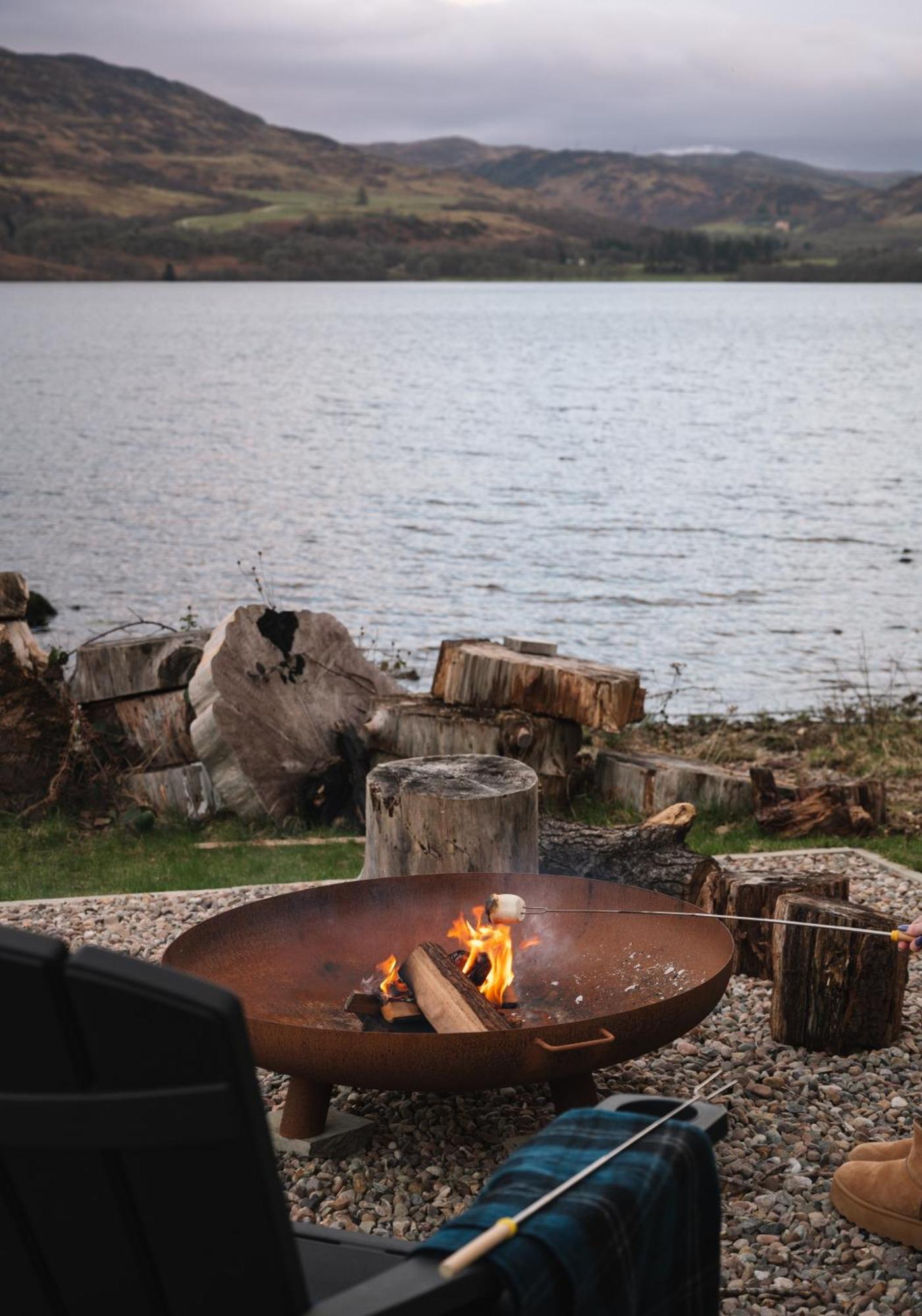 Shoreland Lodges - Holly Lodge Fort Augustus Exterior foto